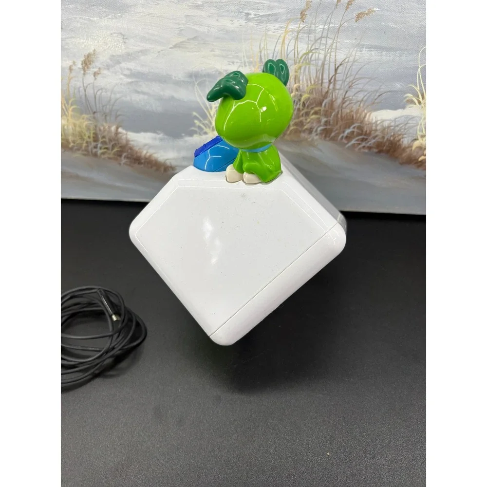 LeapFrog LeapStory Interactive Storyteller Projector Cube White Green Scout Dog